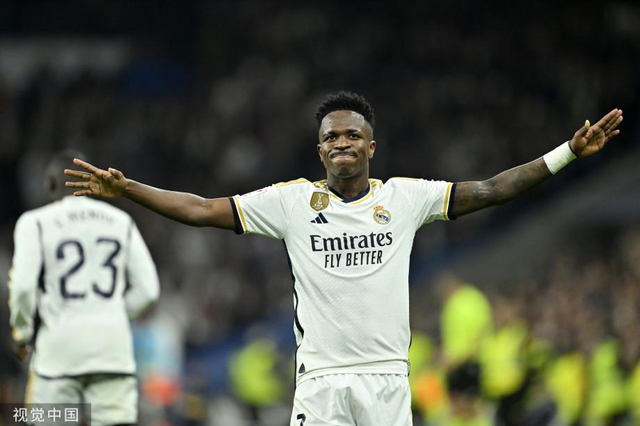 荷兰4-0立陶宛晋级美加墨世界杯，加克波、赖因德斯传射