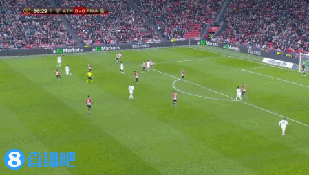 中国青年球员王钰栋将加盟德乙达姆施塔特，开启欧洲留洋之路，为中国足球注入新活力。